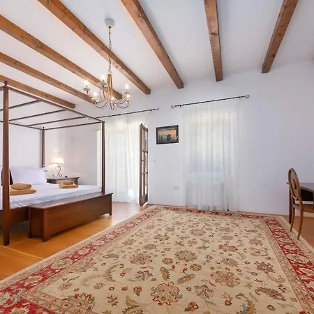 Jacoma Hébergement de vacances Višnjan